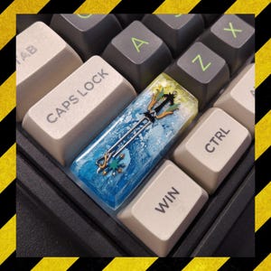 The Oathkeeper spacebar keycap resin, custom Sword King.dom Hearts spacebar keycap, resin keycap for mechanical keyboard