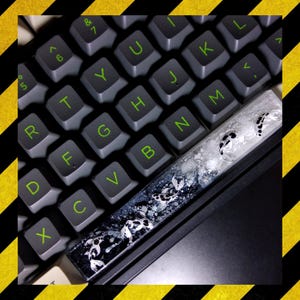 Black White Koi Fish spacebar keycap artisan, custom spacebar Koi keycap resin, birthday gift, resin keycap for mechanical keyboard