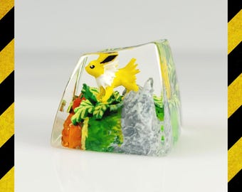 Jolte.on keycap resin with rainforest, custom keycap, gift for him, birthday gift, artisan keycap for mechanical keyboard