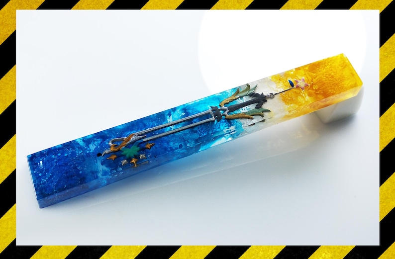 The Oathkeeper spacebar keycap resin, custom Sword King.dom Hearts spacebar keycap, resin keycap for mechanical keyboard