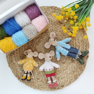 Yarn kit of mini skeins to knit clothes for Maileg mouse / Craft set for miniature doll clothes, amigurumi supplies materials Christmas gift
