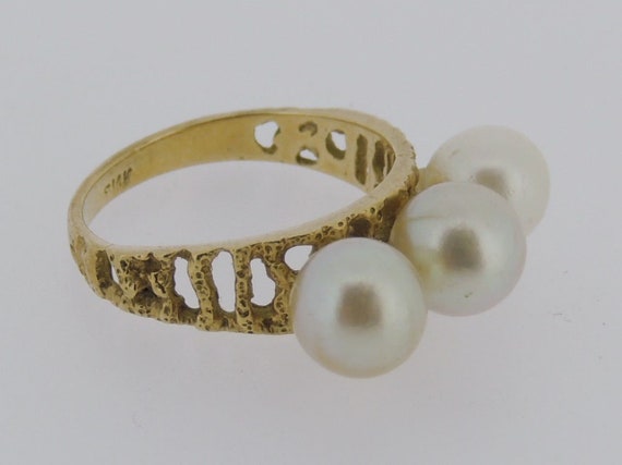 Vintage Modernist 14k Yellow Gold Three Pearl Coc… - image 1