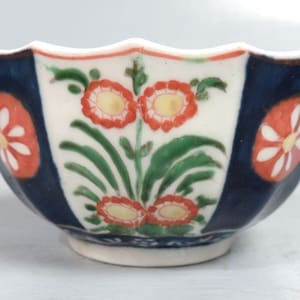 Antique 18th Century Worcester Porcelain Tea Bowl - Imari Palette Decor