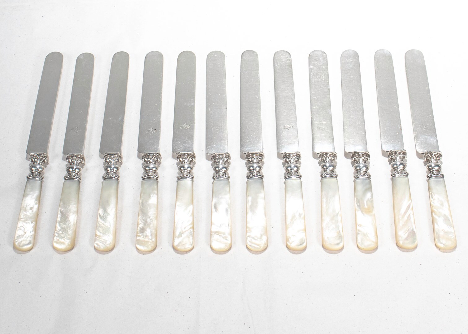 Sterling Silver ヴィンテージ マザーオブパール ナイフ Vintage Antique Mother Of Pearl Silverware Knifes W/ Sterling