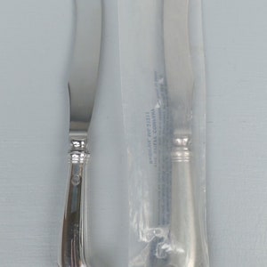Pair of 2 Stieff Colonial Williamsburg Queen Anne Sterling Silver Dinner Knives