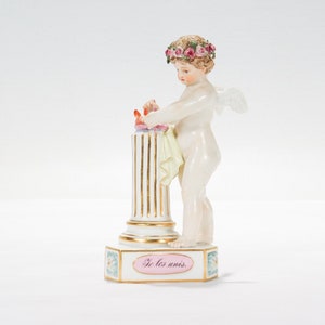 Old or Antique Meissen Porcelain Figurine of Cupid Tying Up A Flame - F1 PC