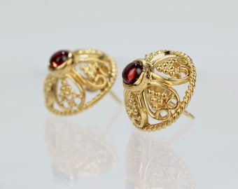 Metropolitan Museum of Art MMA 14K Gold & Garnet Renaissance Style Earrings