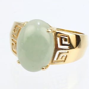 Vintage Chinese 14k Gold & Jade Ring - Hong Kong Jadeite