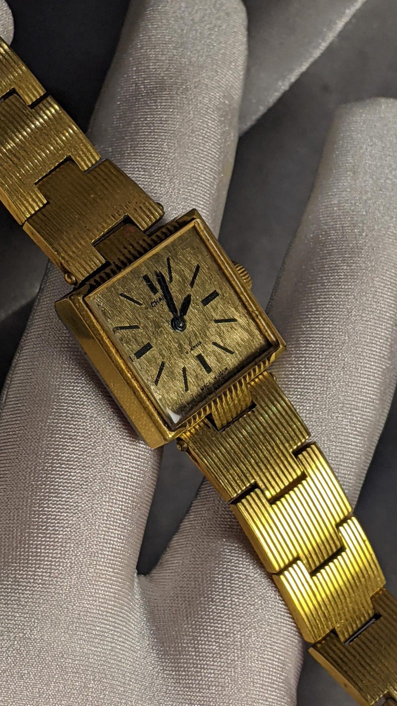 Vintage Soviet Chaika Watch, 17 Jewels, Gold Plated Case & Bracelet, USSR Women's Watch image 11