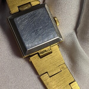 Vintage Soviet Chaika Watch, 17 Jewels, Gold Plated Case & Bracelet, USSR Women's Watch image 10