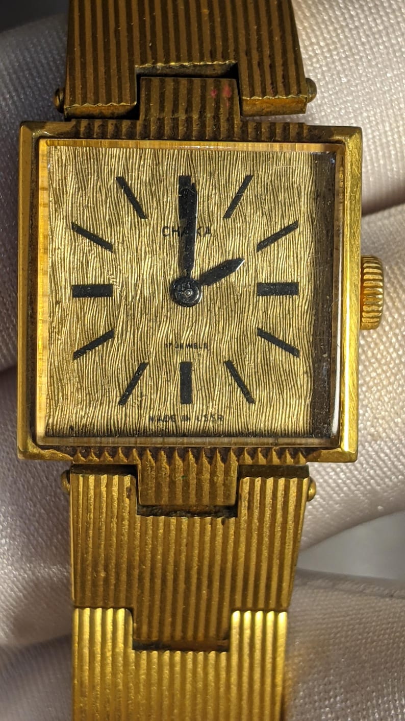 Vintage Soviet Chaika Watch, 17 Jewels, Gold Plated Case & Bracelet, USSR Women's Watch image 6
