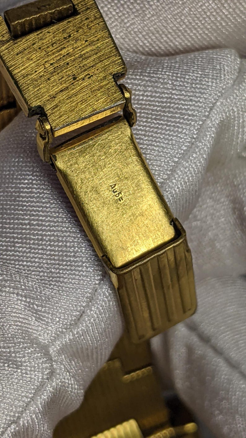 Vintage Soviet Chaika Watch, 17 Jewels, Gold Plated Case & Bracelet, USSR Women's Watch image 8