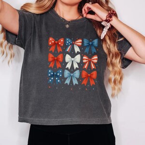 Red White and Blue Crop Top, American Flag Shirt, USA T- shirt, Retro 4th of July Crop Shirt, Comfort Colors Crop Shirt, Patriotic T-Shirt
