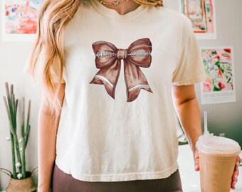 Game Day Comfort Colors Crop Top, Trendy Football Season T- shirt, Coquette Bow Crop Shirt, Soft Girl Aesthetic Top, Fall Tailgate Look,