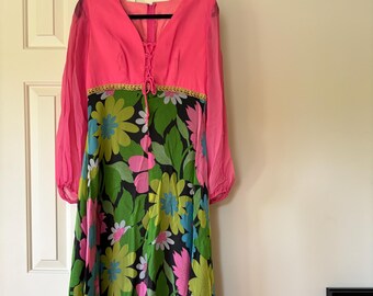 Vintage Dress 1960s 1970s Flower Power Pink Long Sleeve Prom Maxi Dress