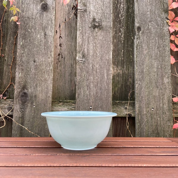 Pyrex Bowl 322 Pastel Blue Small Light Blue Bowl Vintage 1980’s Retro Kitchen Mixing Bowl