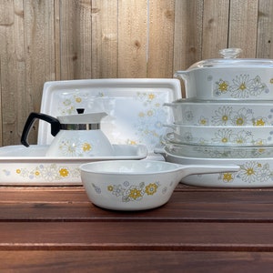 Corning Ware Floral Bouquet Vintage 1970s Mid Century Modern Casserole Dish Baking Dish Skillet and Platter Retro Kitchen Yellow Green Blue