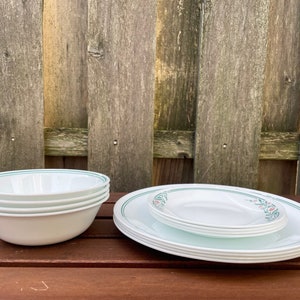 Corelle Rosemarie Dish Set of 12 Vintage 1970’s Mid Century Modern Retro Plates and Bowls