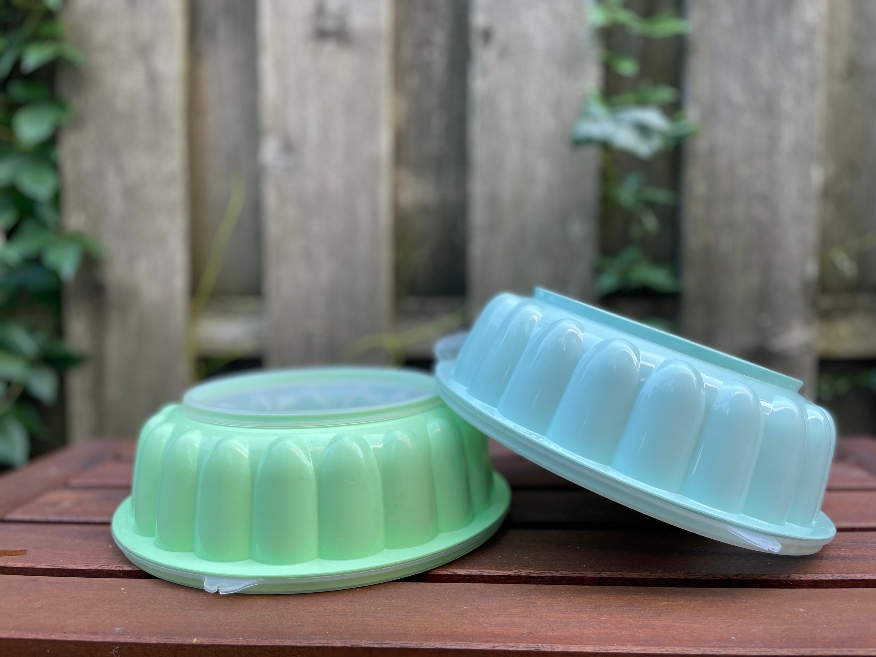 Vintage Mint Green Tupperware Jel-A-Ring Jello Mold Or Ice Ring Maker 3  Piece