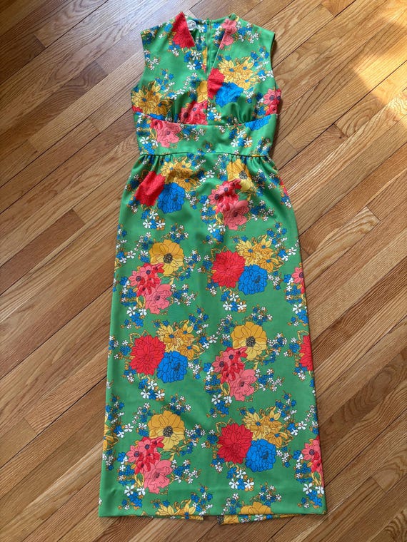 leslie fay maxi dress Vintage 1970s Maxi Dress Leslie Fay Green with Flower Pattern