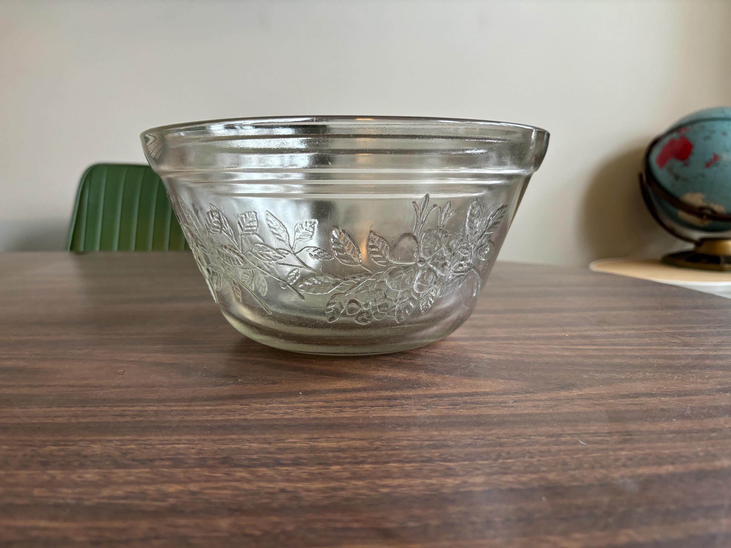 ヴィンテージ 透明ガラス製 入れ子式ミキシングボウル 3 個セット 花柄