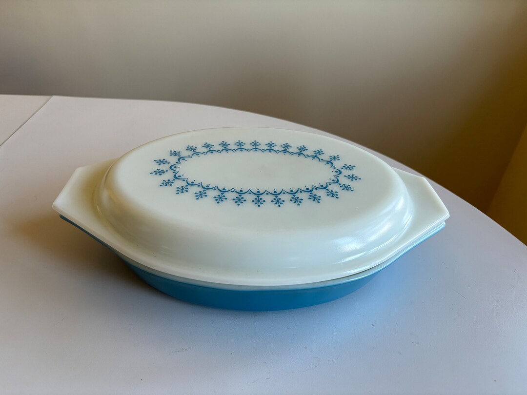 Pyrex Patterns Atomic Pyrex Blue Garland Atomic Snowflake Retro 1960s Kitchen Cookware 1 ...