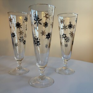 Vintage Federal Glass Atomic Snowflake Pilsner Glass Retro MCM 1960s Gold and Black Bar Ware