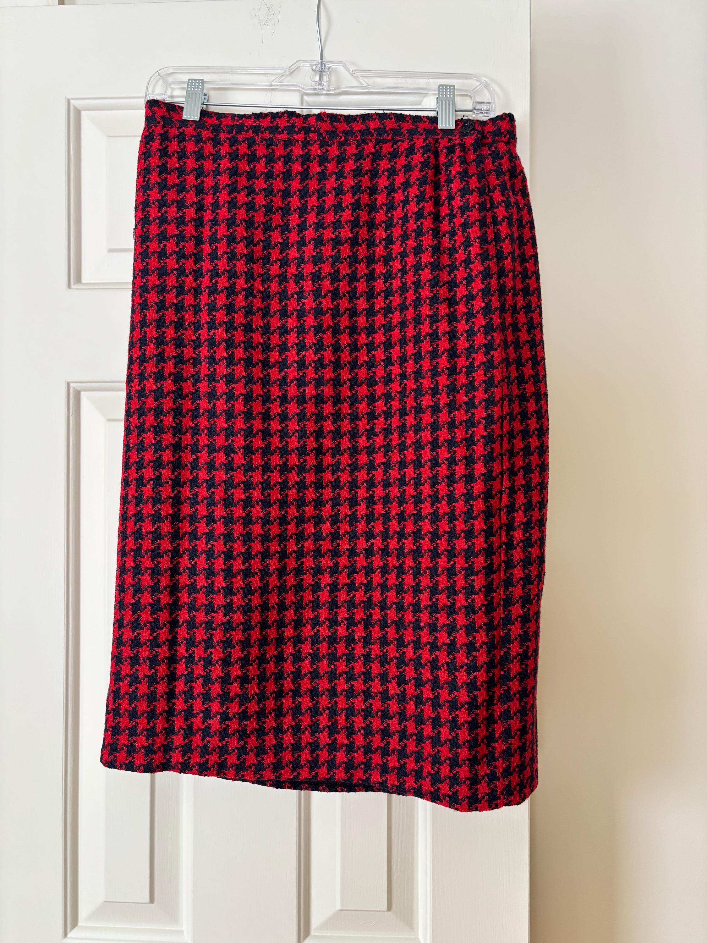 Vintage Alfred Dunner Hounds Tooth Skirt Navy Blue and Green Mid Length Skirt Wool Blend