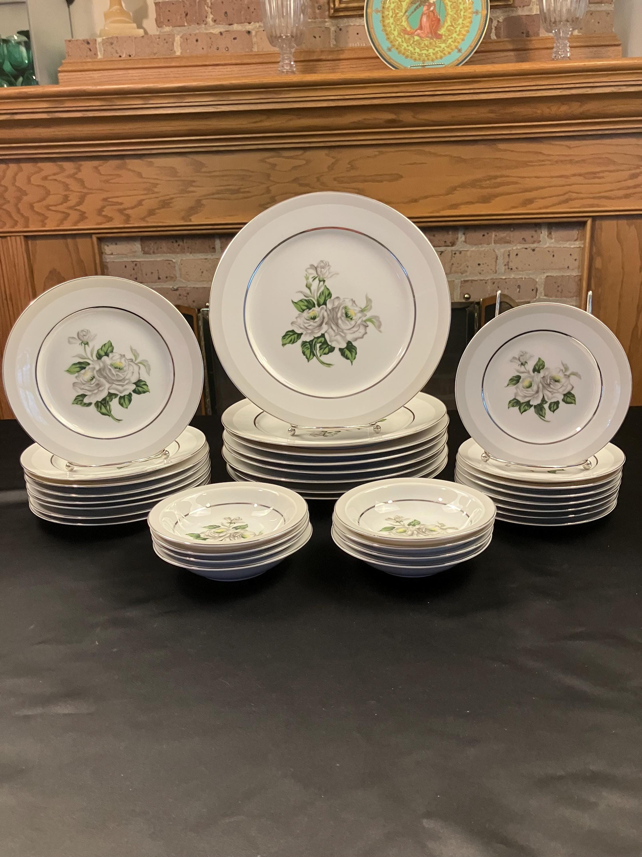 W.R. White Rose 3939 - ESTATE SET - Made in Japan - 43 Pcs of
