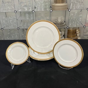 Royal Gold by Royal Doulton - Five Pieces of Vintage Gold Rimmed Bone China