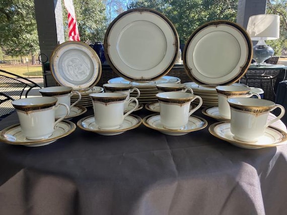 Gold and Sable by Noritake - ESTATE SET - 40pcs, Eight 5pc
