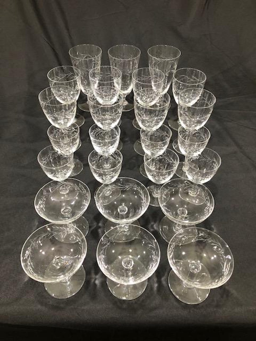 Service en cristal Val Saint Lambert modèle Nestor avec 35 verres et