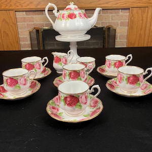Old English Rose av Royal Albert - DOBBELSERVISSET - 16 delar vintage benporslin