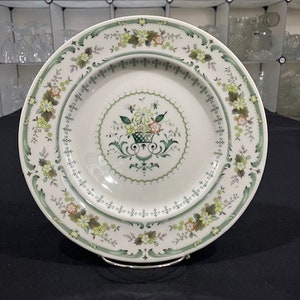 Provencal by Royal Doulton - One Vintage English Translucent China Dinner Plate