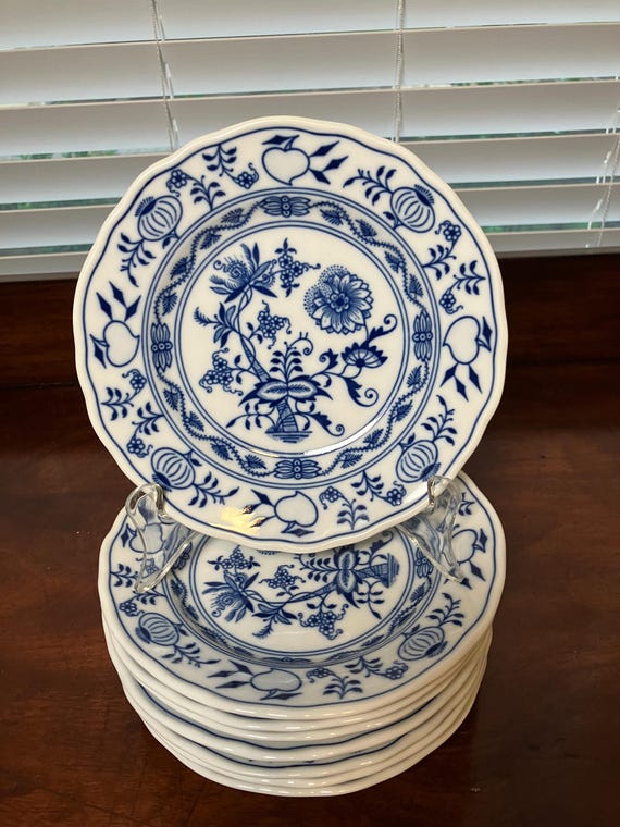 Blue Onion by Zwiebelmuster Czechoslovakia - Eight Vintage Dessert