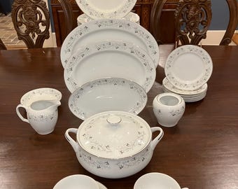 Moon Mist de Fine China of Japan: 53 piezas de vajilla vintage MCM