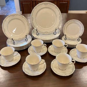 Kingston by Lenox - ESTATE SET - Six 5pc Place Settings of Vintage Dinnerware