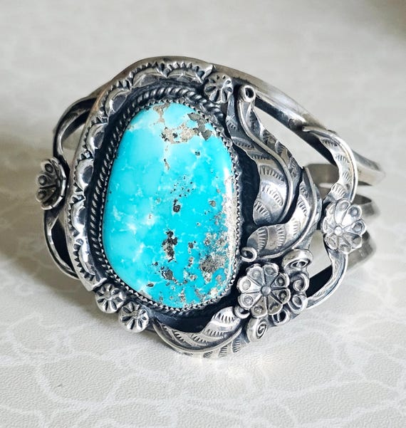 Vintage Turquoise Statement Cuff - image 3