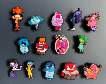 Lindo dije de zapato tipo zueco con forma de personaje: Alegría