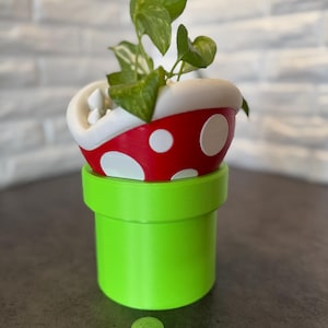 Retro Game Inspired Planter | Piranha Large Plant Pot | Fun 3D Printed Decor for Home or Office