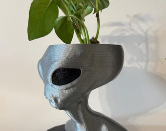 Alien planter with alien text