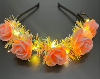 Diadema de rosas con luz LED: corona floral brillante para fiestas