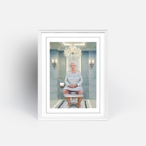Funny Queen Print in Bathroom, Digital Download - Etsy