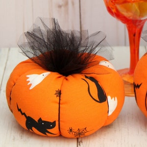 Halloween Fabric Pumpkins, Stuffed pumpkins, Halloween favors, Halloween gifts, Thanksgiving Pumpkins, Halloween Decor, Basket Filler