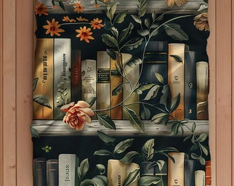 Può includere: Una libreria blu scuro con una varietà di libri, alcuni con titoli visibili, tra cui "The Awakening", "Cleopatra", "Guida galattica per autostoppisti" e "Stories". La libreria è decorata con foglie verdi e fiori, tra cui rose rosse.