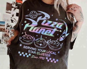 Camiseta holográfica divertida de Disney Pixar Toy Story 3 con extraterrestres de Pizza Planet, camiseta Pixar Fest 2026, viaje familiar a Magic Kingdom Disneyland