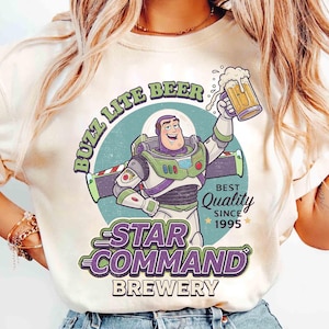 レトロ スターコマンド ブルワリー シャツ、ドリンク アラウンド ザ ワールド、ディズニー メンズ トイ ストーリー ビール シャツ、バズ ライト ビール おもしろディズニー パパ、エプコット センター