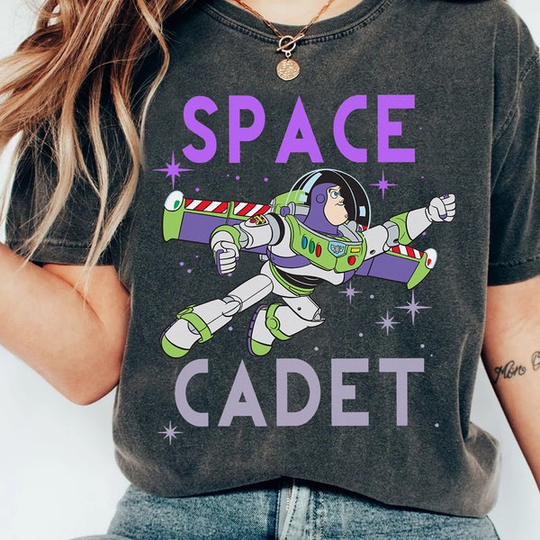 Disney Pixar Toy Story Buzz Lightyear Space Cadet Retrato Camisa, Reino Mágico Unisex Camiseta Familia Cumpleaños Regalo Adulto Niño Niño Camiseta