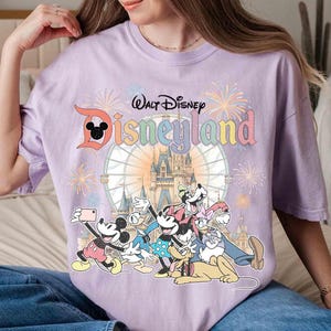 Vintage Disneyland Comfort Colors-skjorta, Disneyland Resort, Retro Vintage Disney-skjorta, Disney-familjematchskjorta, Disneyworld-skjorta bild 3
