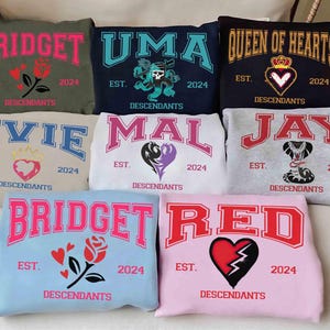 Camiseta retro con símbolos de personajes de Descendientes: El Origen de Rojo, camiseta Disney Descendientes 4, camiseta a juego de Descendientes, Red y Chloe, Reina de Corazones